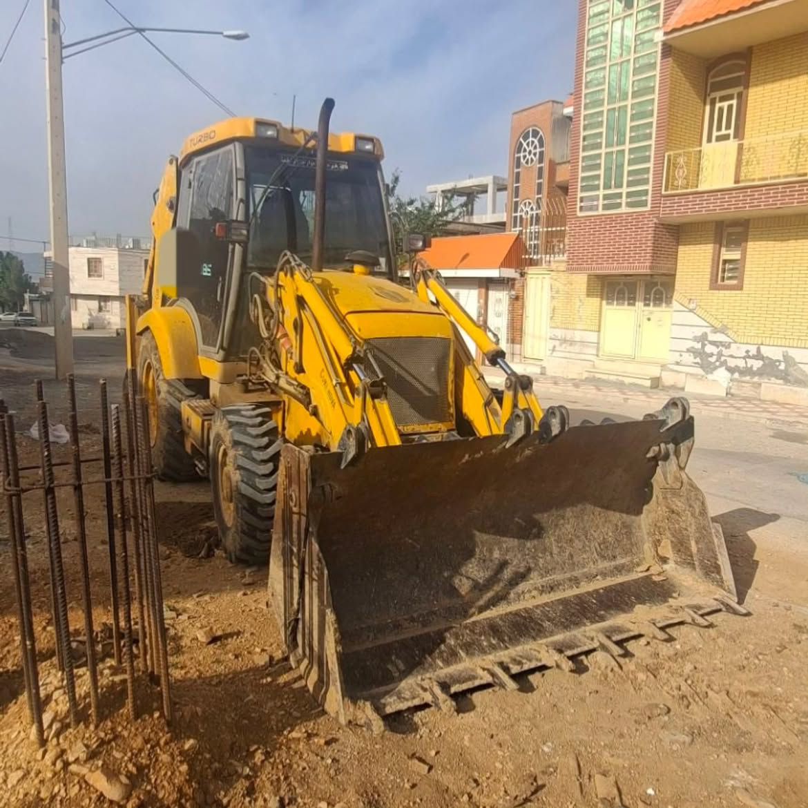 فروش بیل بکهو چکوارا ۲۰۱۰